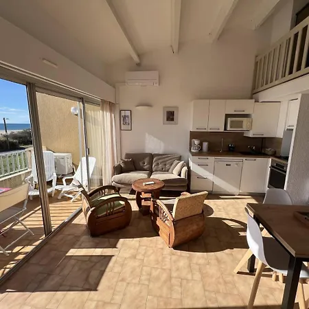 Maisons Sur La Joli 3 Pieces Mezzanine 1ere Ligne Vue Richelieu Cap D'agde アパート