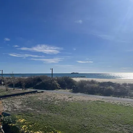 Maisons Sur La Joli 3 Pièces Mezzanine 1ère Ligne Vue Richelieu Cap D'agde Appartement Agde